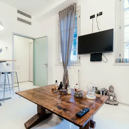 Giovio Loft - The House Of Travelers Como