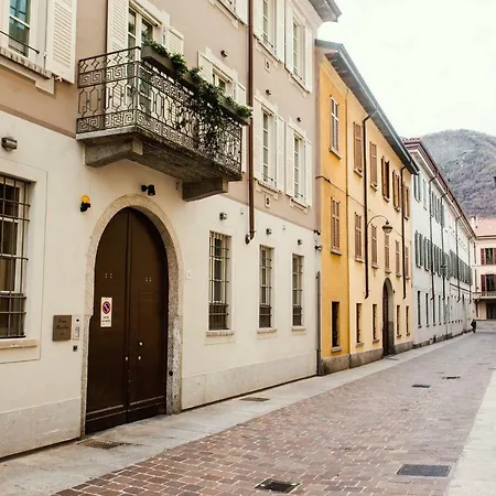 Giovio Loft - The House Of Travelers Como