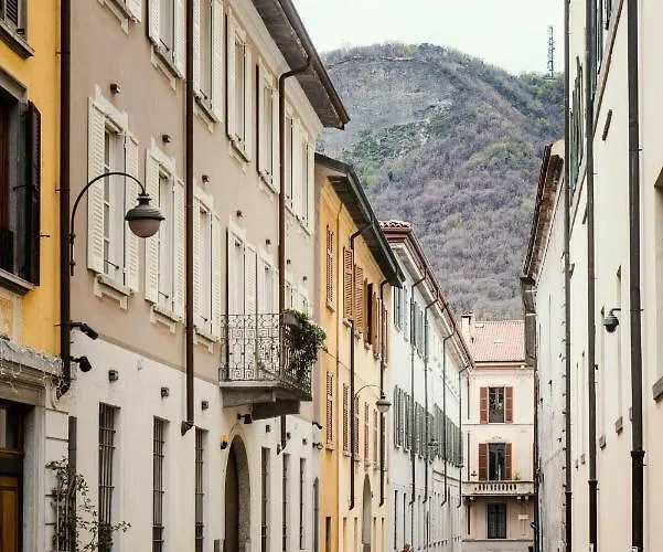 Giovio Loft - The House Of Travelers