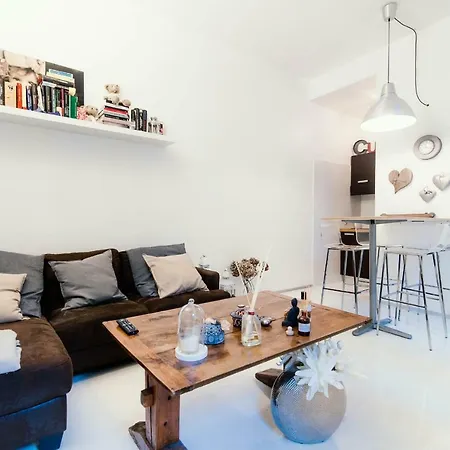 Giovio Loft - The House Of Travelers קומו